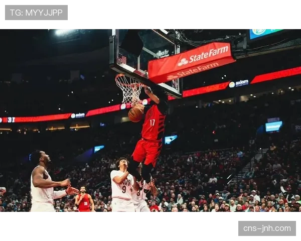 骑士阿伦40+17+5帽，内线统治力粉碎开拓者防线