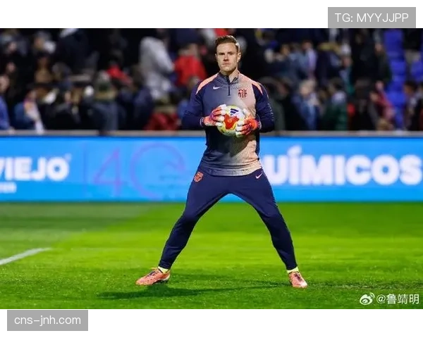 赫罗纳总监谈特尔施特根受伤：尽管从巴萨租借而来，但我们会帮他恢复